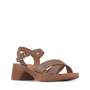 Los Cabos: Los Cabos Alegra Cocoa Wedge Platform Backstrap Sandal