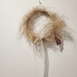 Wall Decor: Wreath
