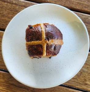 Products: HOT CROSS BUN (AVAILABLE FROM WEDNESDAY TO SUNDAY)