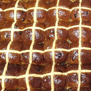 Products: PACK OF 6 HOT CROSS BUNS (AVAILABLE FROM WEDNESDAY TO SUNDAY)