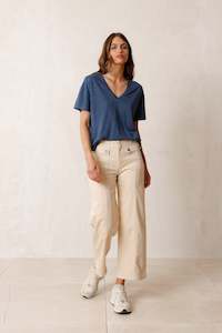 Indie & Cold Basic V Neck Linen T-Shirt - Indigo