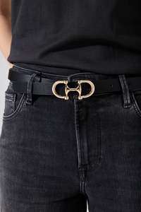 Accessories: Garcia Black Leather Belt