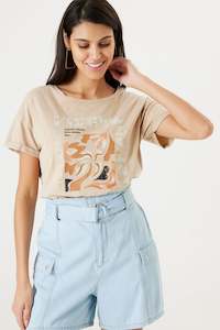 T Shirts: Garcia Beige Printed T Shirt