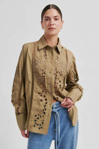 Second Female Elina Shirt
