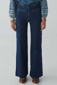 Maison Hotel Ross Pant