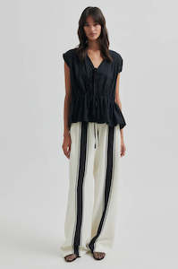 Second Female Lie Trousers