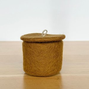 Decor: Pot with Lid
