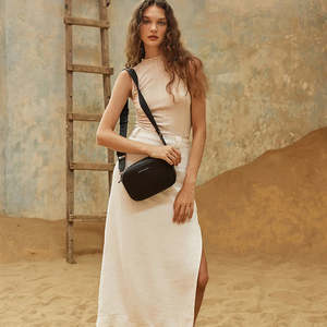 Handbags Wallets 1: Plunder with Web Strap