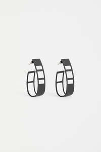 Earrings: Skeni Earring