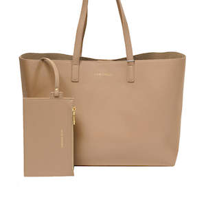 Four Corners Scarves: Tote Bag in Camel