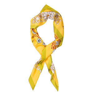 Four Corners Scarves: Silky Lily Scarf