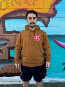 Adult Clothing: 35 HOODIE BROWN TOKOMARU BAY