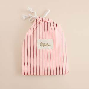 Under 50: Strawberry Stripe Organic Fitted Bassinet Sheet/Change Pad Cover