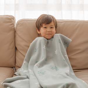 Broderie: Sweet Sage Blanket
