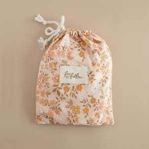 Broderie: Sweet Pea Organic Fitted Bassinet Sheet/Change Pad Cover