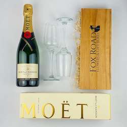 Champagne Gift Baskets: MoÃ«t Champagne and Flutes Gift Box