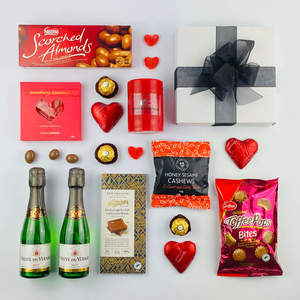 Chocolate Sweet Treats: Love is in the Air
