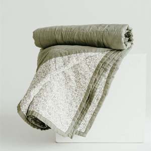 All Linen: Evelyn X Cactus Linen Quilt