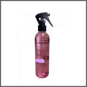 Grooming: Horse Show Colour Travel Plaiting Spray Gel