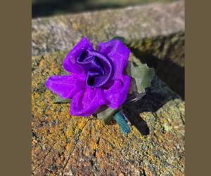 Lapels: Purple Hunter Flower Lapel