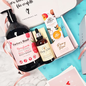 Products: Beautiful Pamper Hamper