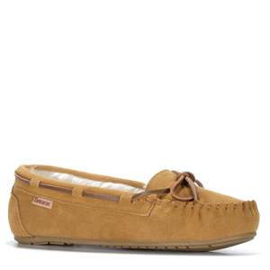Slippers: Tamarac Molly Moccasin