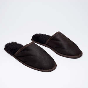 Lambskin slippers in dark brown made in Geraldine, New Zealand