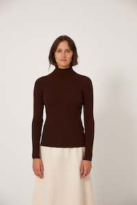Heart Turtle Neck - Chestnut