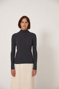 Heart Turtle Neck - Shadow Grey