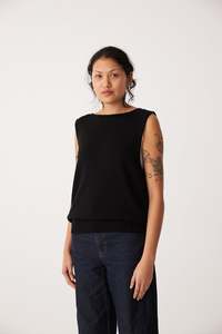 Sibling Plainstarmerino: Star Vest - Black