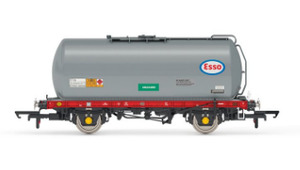 Carriages: Hornby BR TTA 35 Ton Tank Wagon 'Esso'