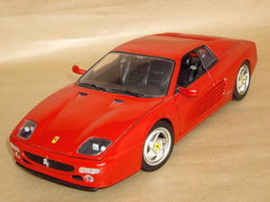 Foundation: 1:18 512 M Red