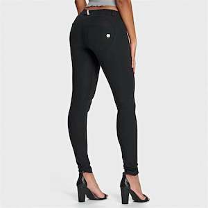 Bd30: WRUP Fashion - Low Rise - Full Length - Black