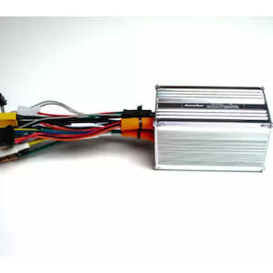 Kaabo: Mantis Pro Controller