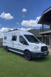 Windows: 500 x 1000 RV / Caravan / Van / Horse truck Windows