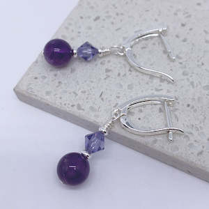 Huggies And Hoops: Gold Earrings "Liara" (Amethyst)