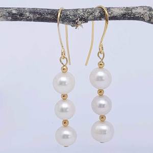 All: Gold Drop Earrings "Ardesia" (Pearl)