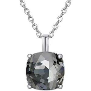 Black: Silver Black Crystal Necklace "Panther"