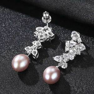 Silver Pearl Drop Earrings "Charlotte" (Grape)