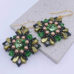 Gold Drop Earrings "Areta" (Green)