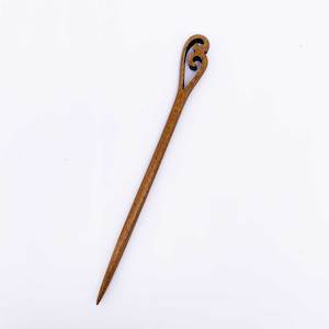 Wooden Hair Stick Maori Design "Wahine 1" (Brown)