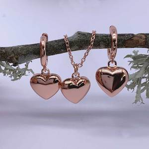 Rose Gold Only: Rose Gold Jewellery Set with Rose Gold Dangle Heart "Vida" (10mm)