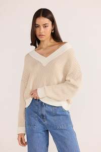 Mink Pink: MEGAN V-NECK SWEATER BEIGE