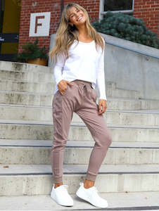 Monaco Jeans: RIO JOGGER - MOCHA