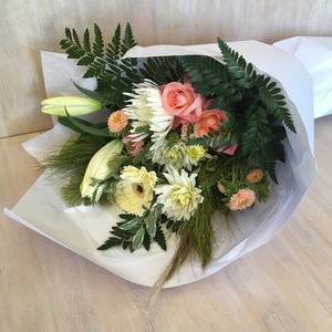 Products: Signature Pastel Bouquet - Fresh Flowers Kaitaia