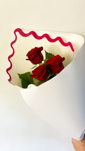 Products: Premium Red Rose Trio - Valentine's Day - Fresh Flowers Kaitaia