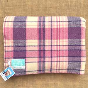 Double: Bright Pink/Purple DOUBLE New Zealand Wool Blanket KAIAPOI