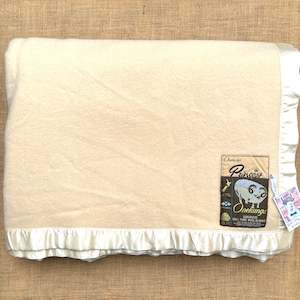 Classic Collection: Huge Onehunga Woollen Mills KING New Zealand Wool Blanket