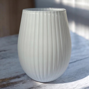 Amanda Alexander – Vintage Rib Candle – White – Flower Bomb