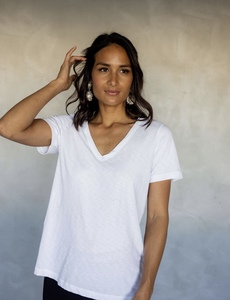 Mazu: MAZU – Before we Expire V Tee – White
